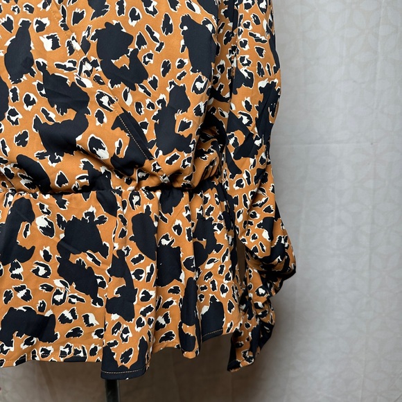 NWT Eloquii Elements Peplum Cheetah Print Top Size 18 - Picture 3 of 8